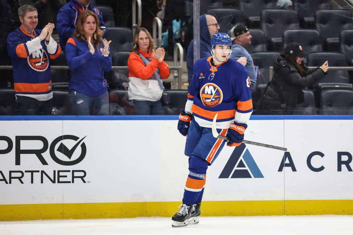 Noah Dobson trade rumors: Mathieu Darche looking to sign RFA D-man | amNewYork