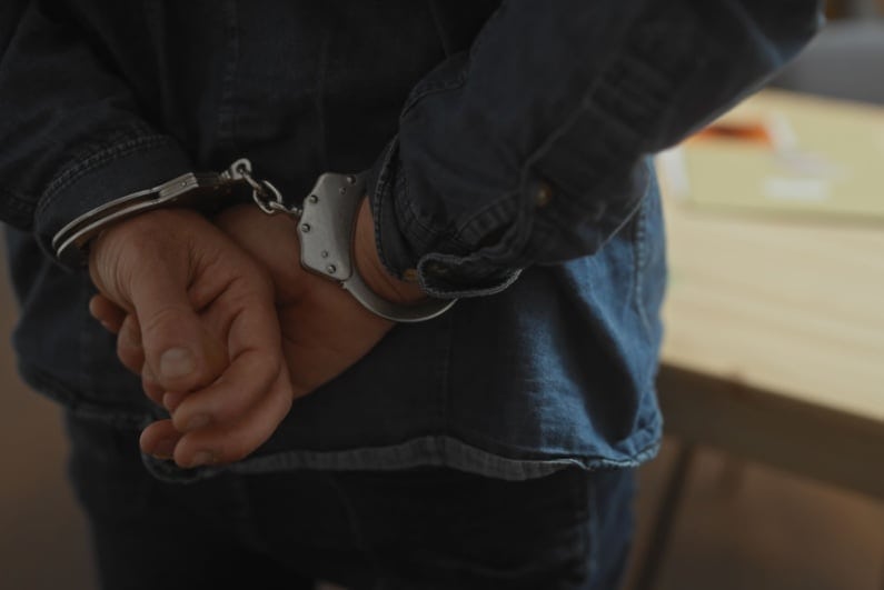 China Gets Its Man After UAE Approves Extradition of Illegal Online Gambling Fugitive