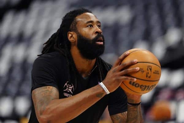 Pelicans ink veteran center DeAndre Jordan to a deal