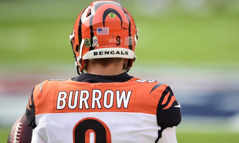 Bengals QB Joe Burrow begins practicing