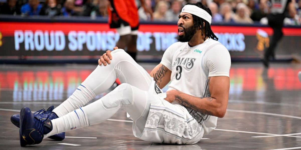Mavs’ Anthony Davis may miss considerably time with hand injury