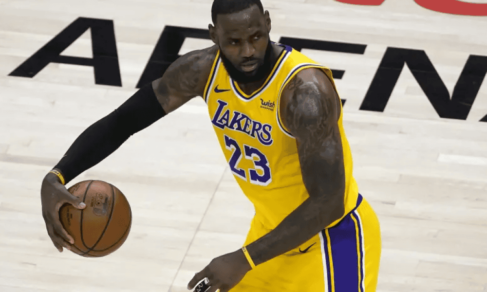 JJ Redick, des Lakers, réagit à l'exploit « remarquable » de LeBron ...